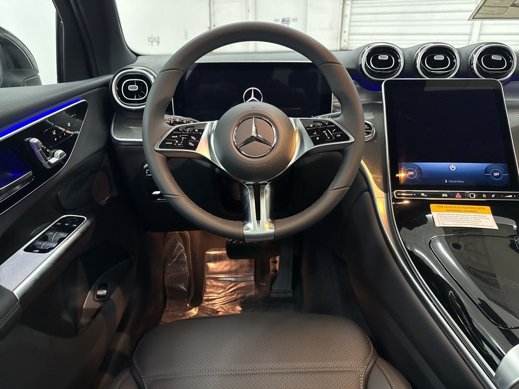 2026 Mercedes Benz GLC 300 photo 15