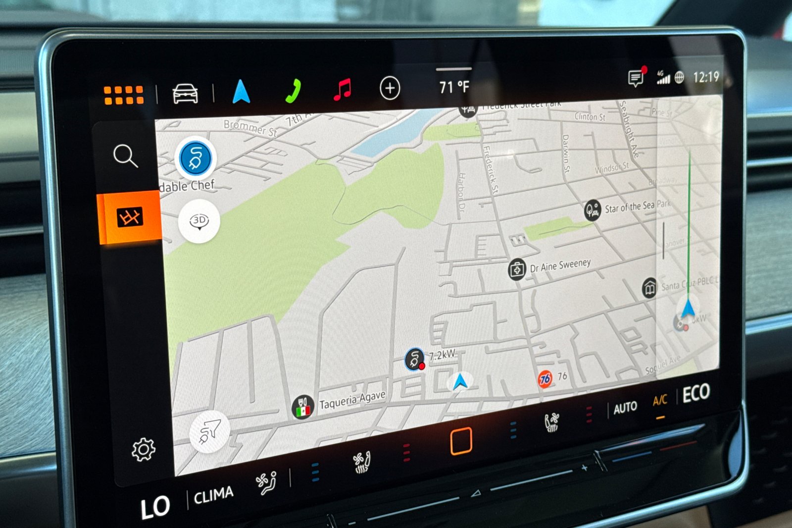 2025 Volkswagen ID. Buzz Pro Plus photo 20