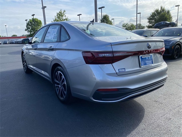 2025 Volkswagen Jetta 1.5T Sport photo 4
