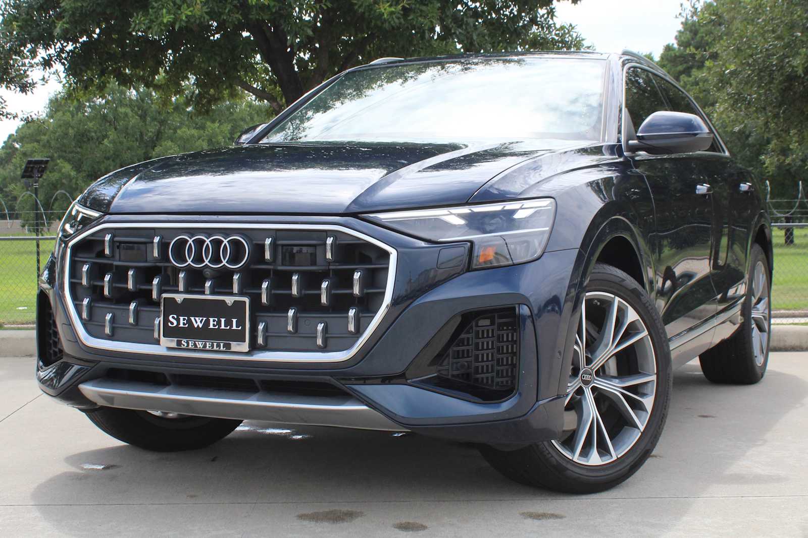 2024 Audi Q8 Premium