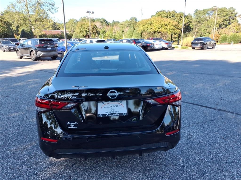 2025 Nissan Sentra SV photo 4