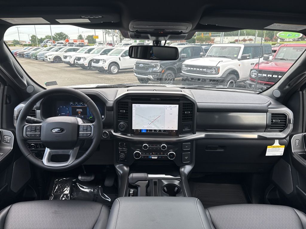 2025 Ford F-150 Lariat photo 22
