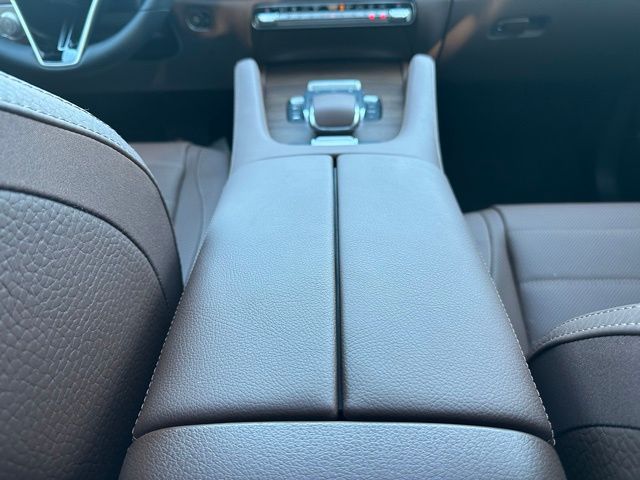 2026 Mercedes Benz GLS 450 4MATIC photo 39