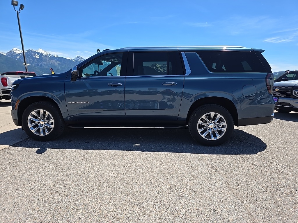 2025 Chevrolet Suburban Premier photo 4