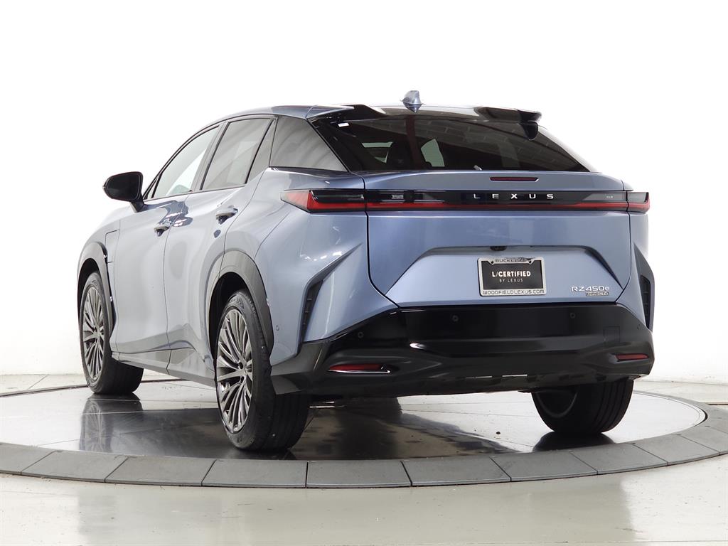 2023 Lexus RZ 450e photo 6