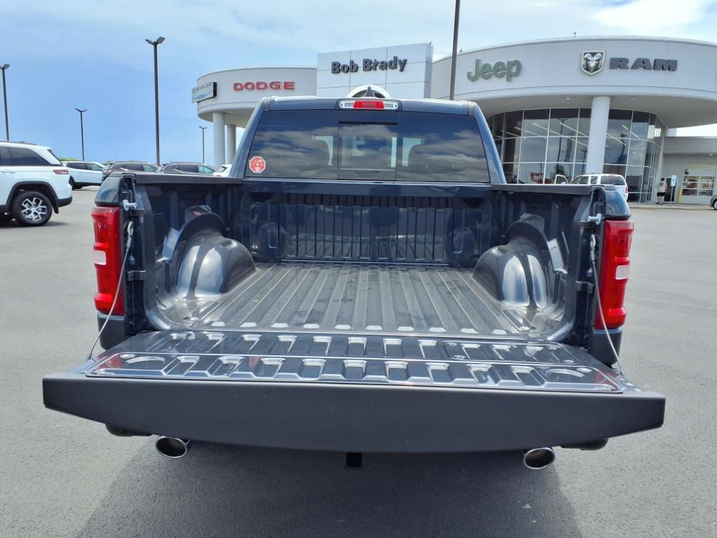 2025 Ram 1500 Laramie photo 10