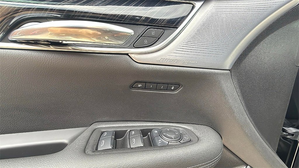 2025 Cadillac XT6 Premium Luxury photo 17