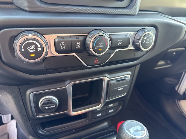 2021 Jeep Wrangler Unlimited Willys photo 20