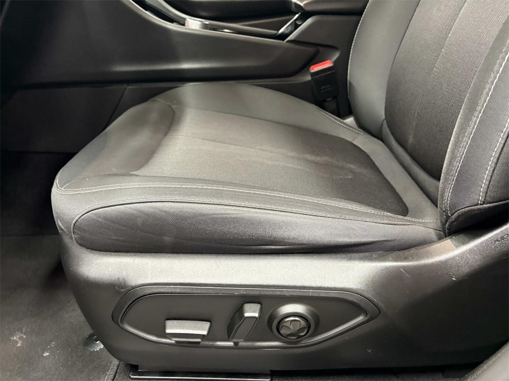 2023 Jeep Grand Cherokee Laredo photo 11