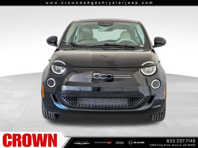 2025 Fiat 500e La Prima photo 2