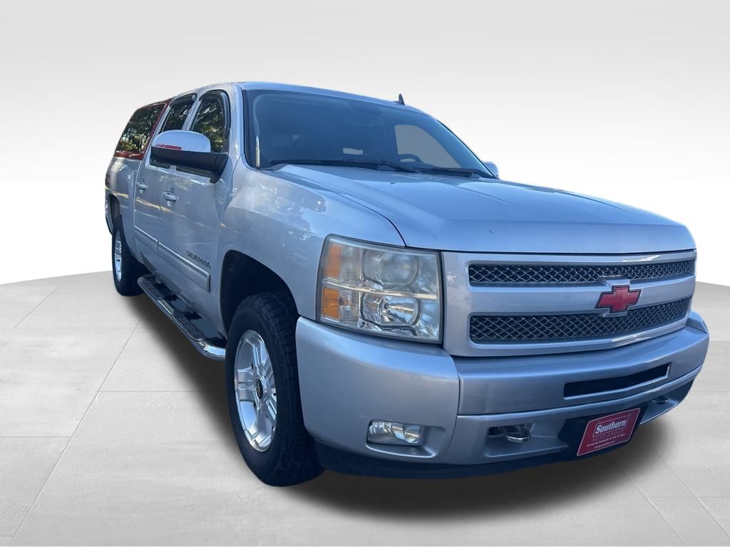 2011 Chevrolet Silverado 1500 LT photo 4