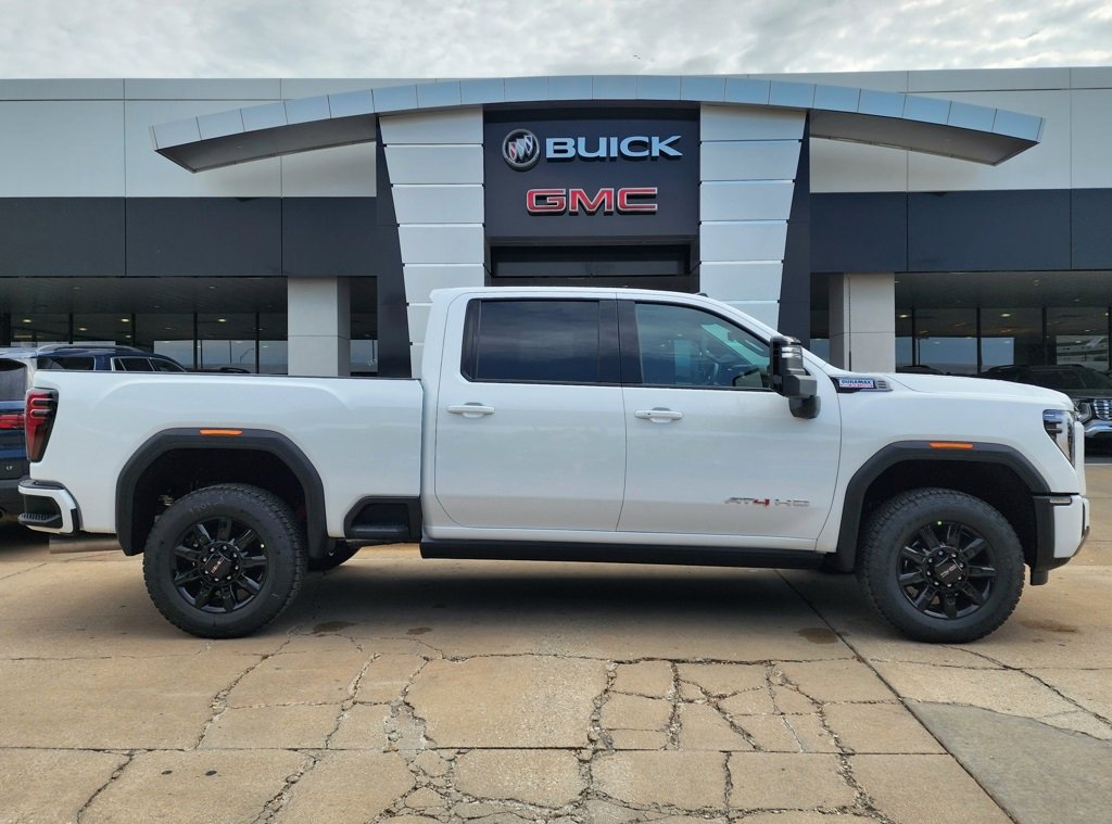 2026 Gmc Sierra 2500 HD AT4 photo 2