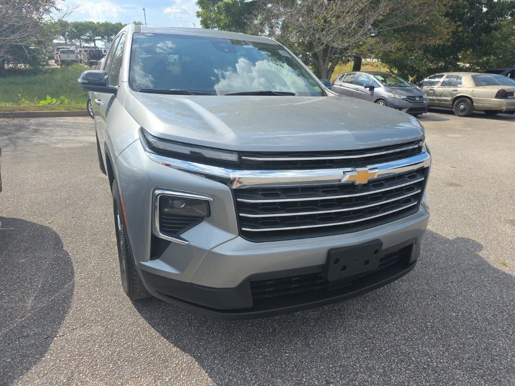 2024 Chevrolet Traverse photo 8