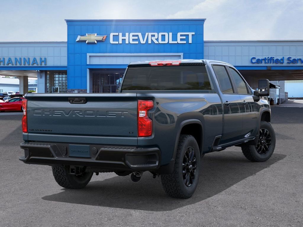 2026 Chevrolet Silverado 3500HD LT photo 4