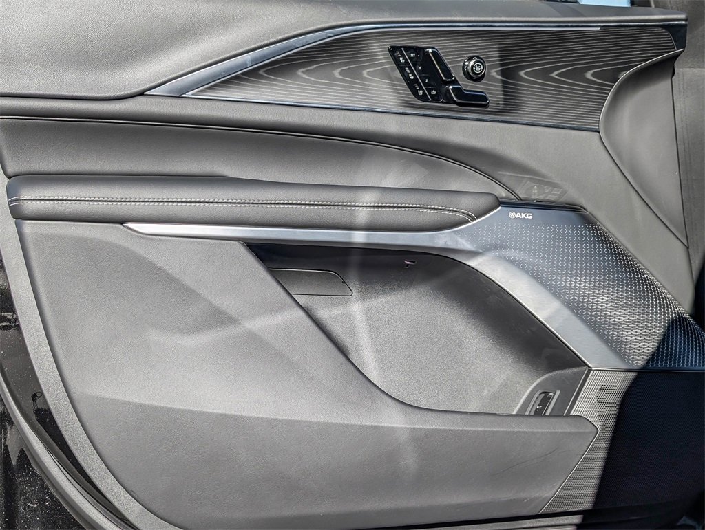 2026 Cadillac Lyriq Sport photo 17