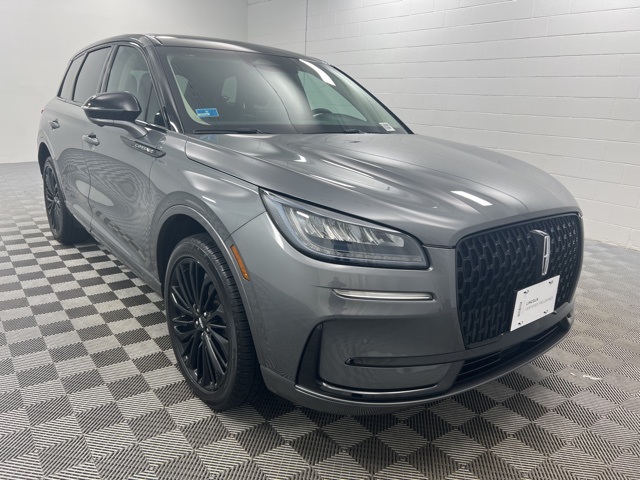 2023 Lincoln Corsair Base's photo