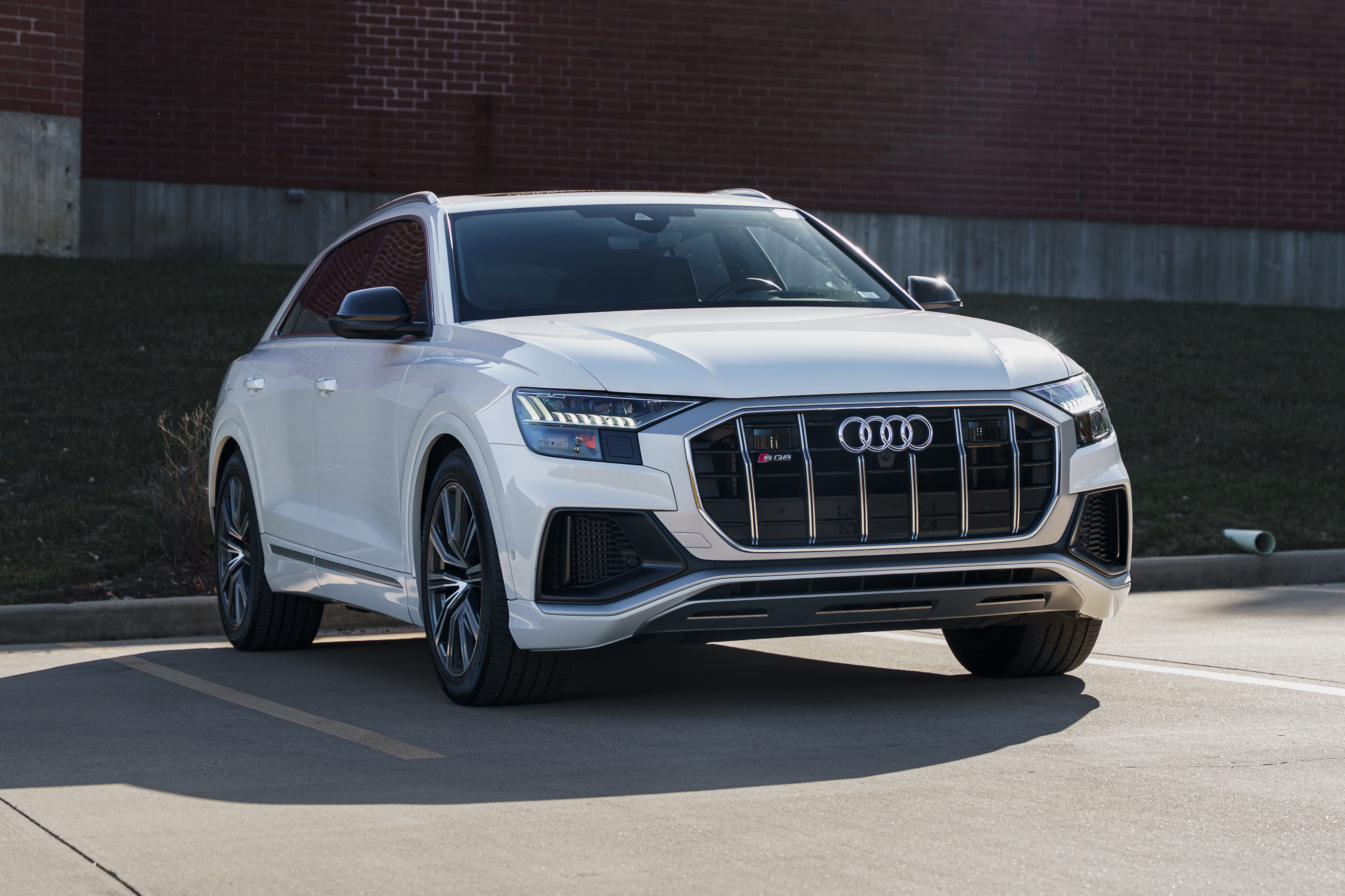 2023 Audi SQ8 Prestige's photo