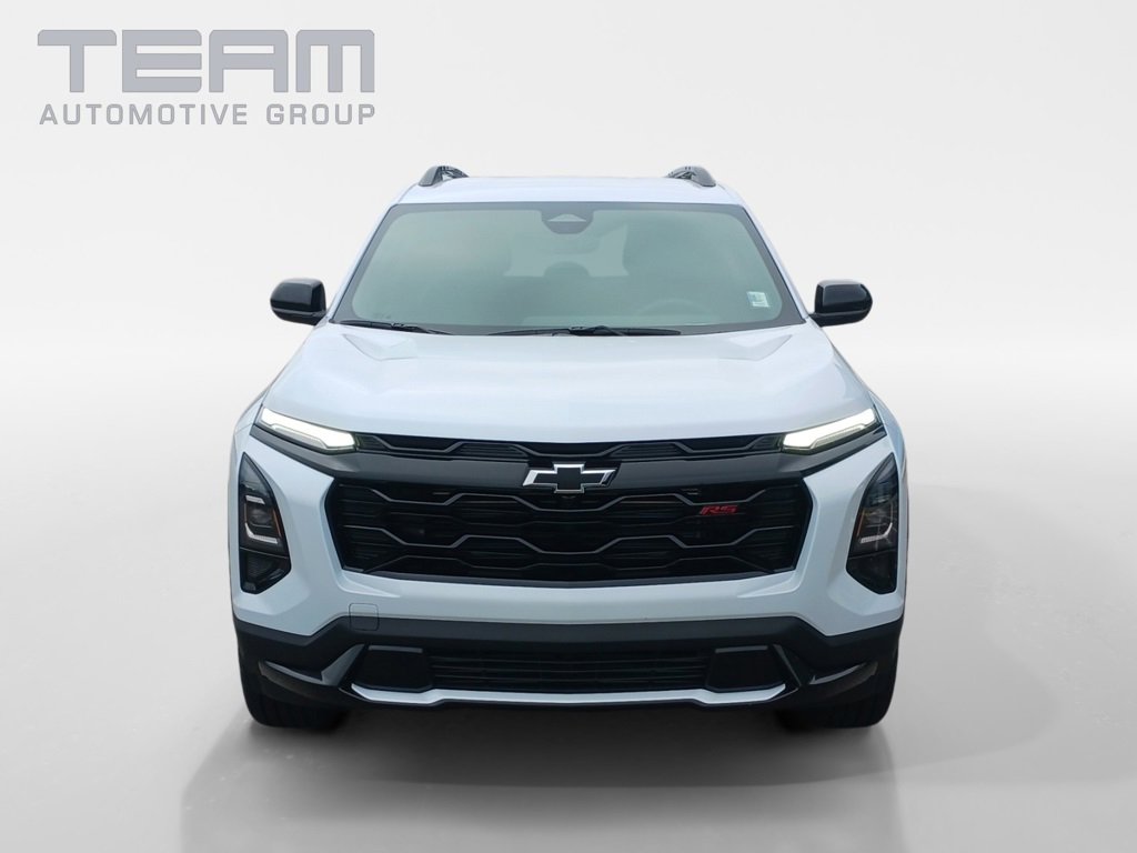 2026 Chevrolet Equinox RS photo 2