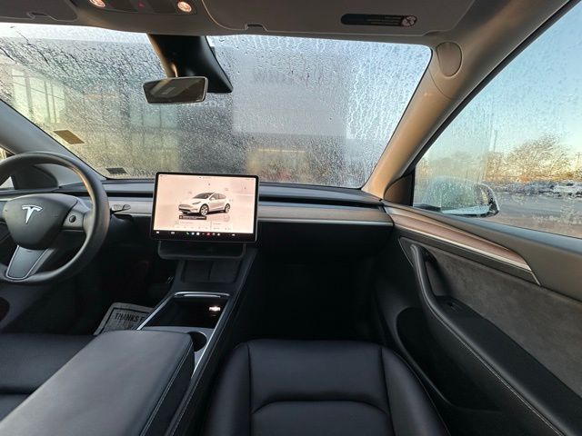 2023 Tesla Model Y Long Range photo 26