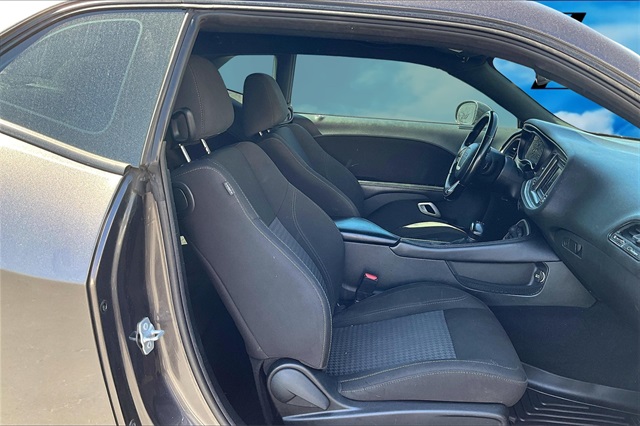 2021 Dodge Challenger SXT photo 7