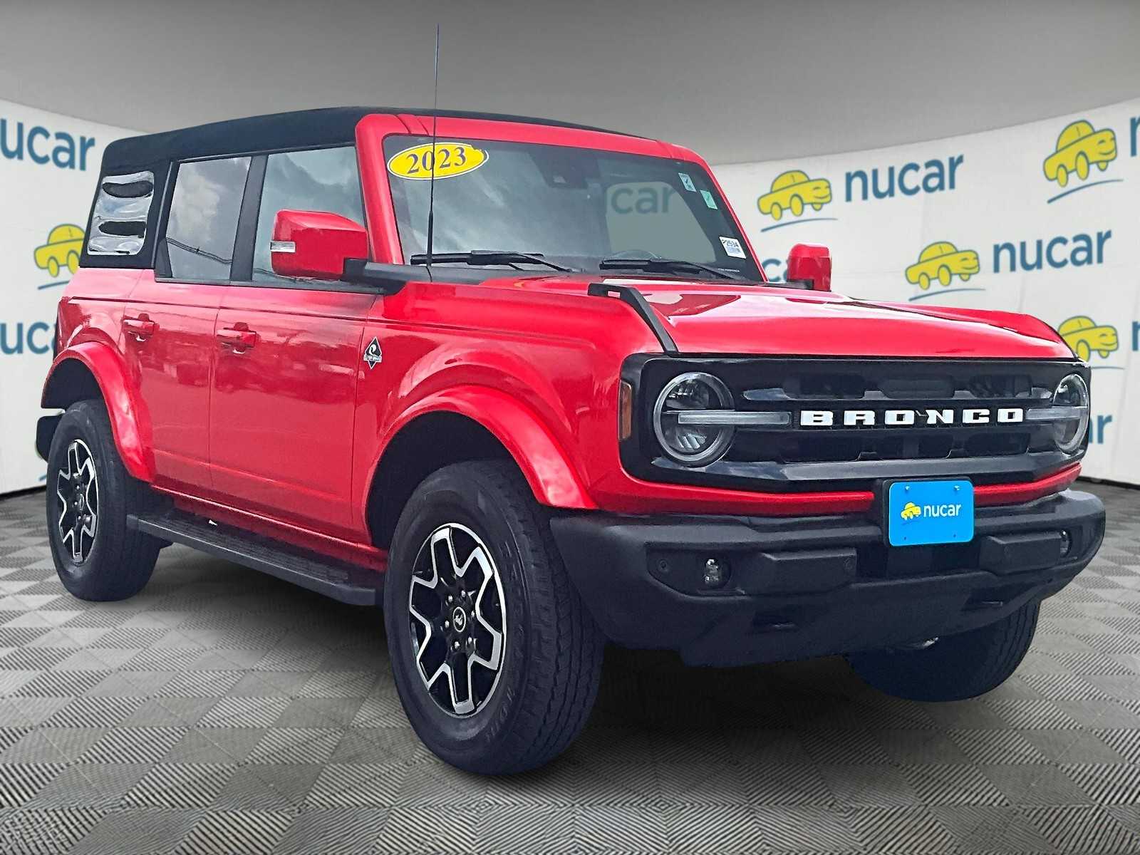 2023 Ford Bronco 4-Door Outer Banks's photo