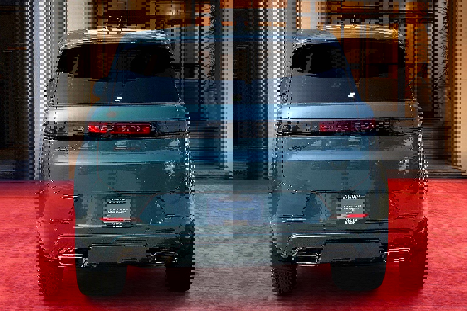 2025 Land Rover Range Rover Sport SE photo 3