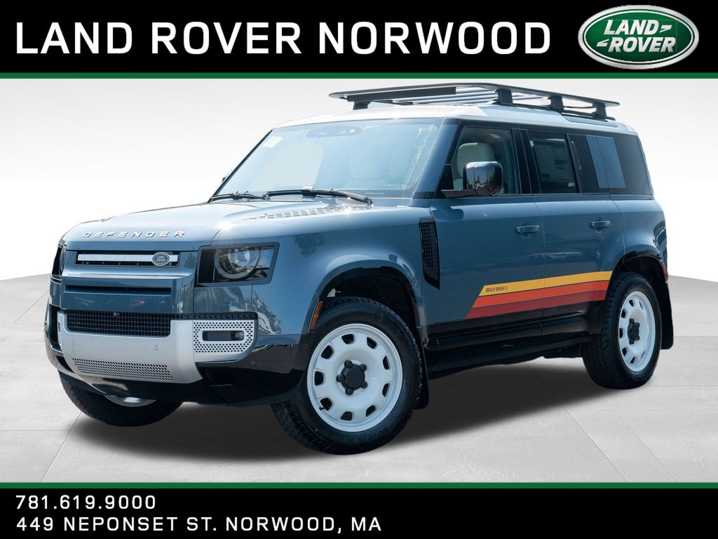 2025 Land Rover Defender S's photo