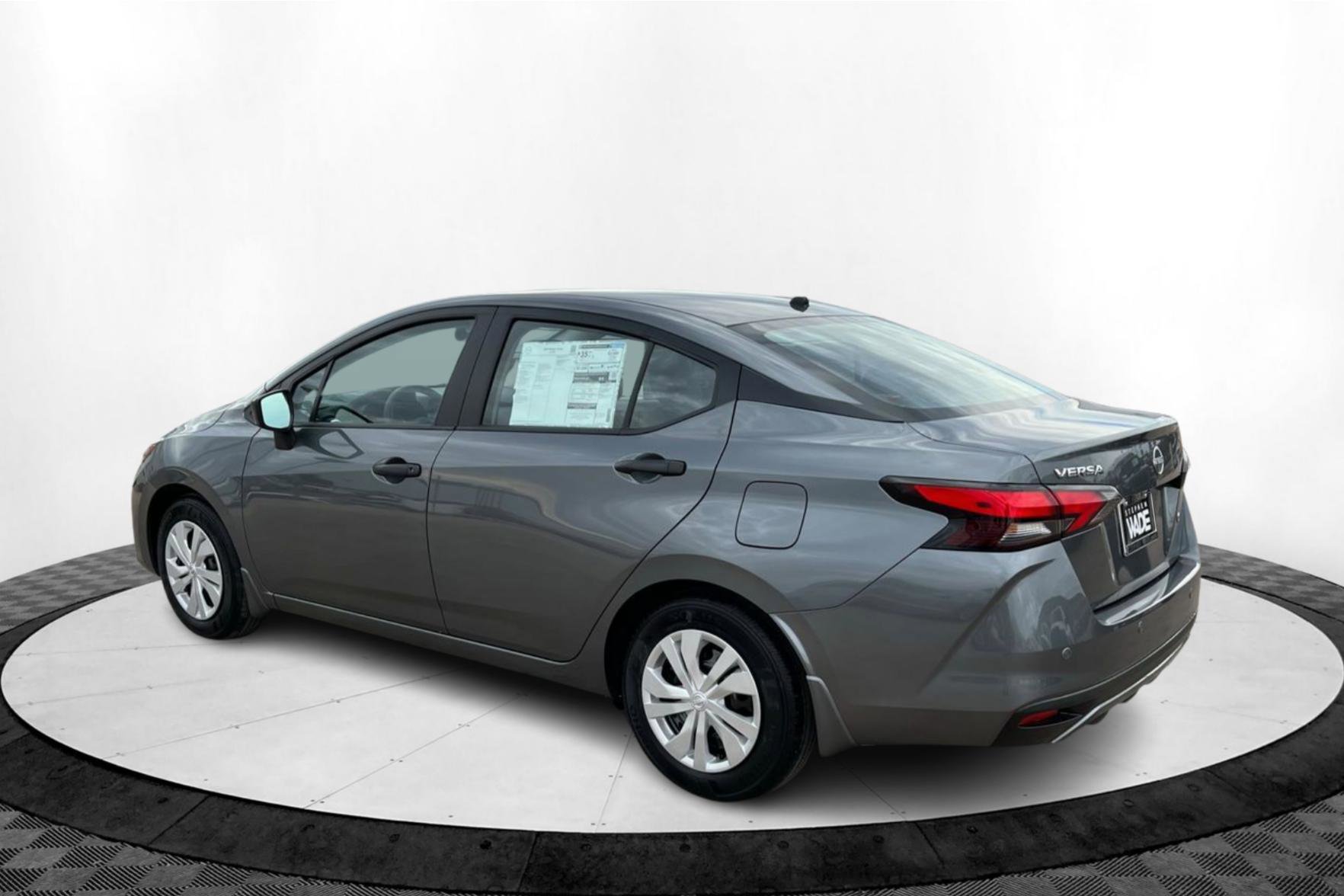 2025 Nissan Versa S photo 2