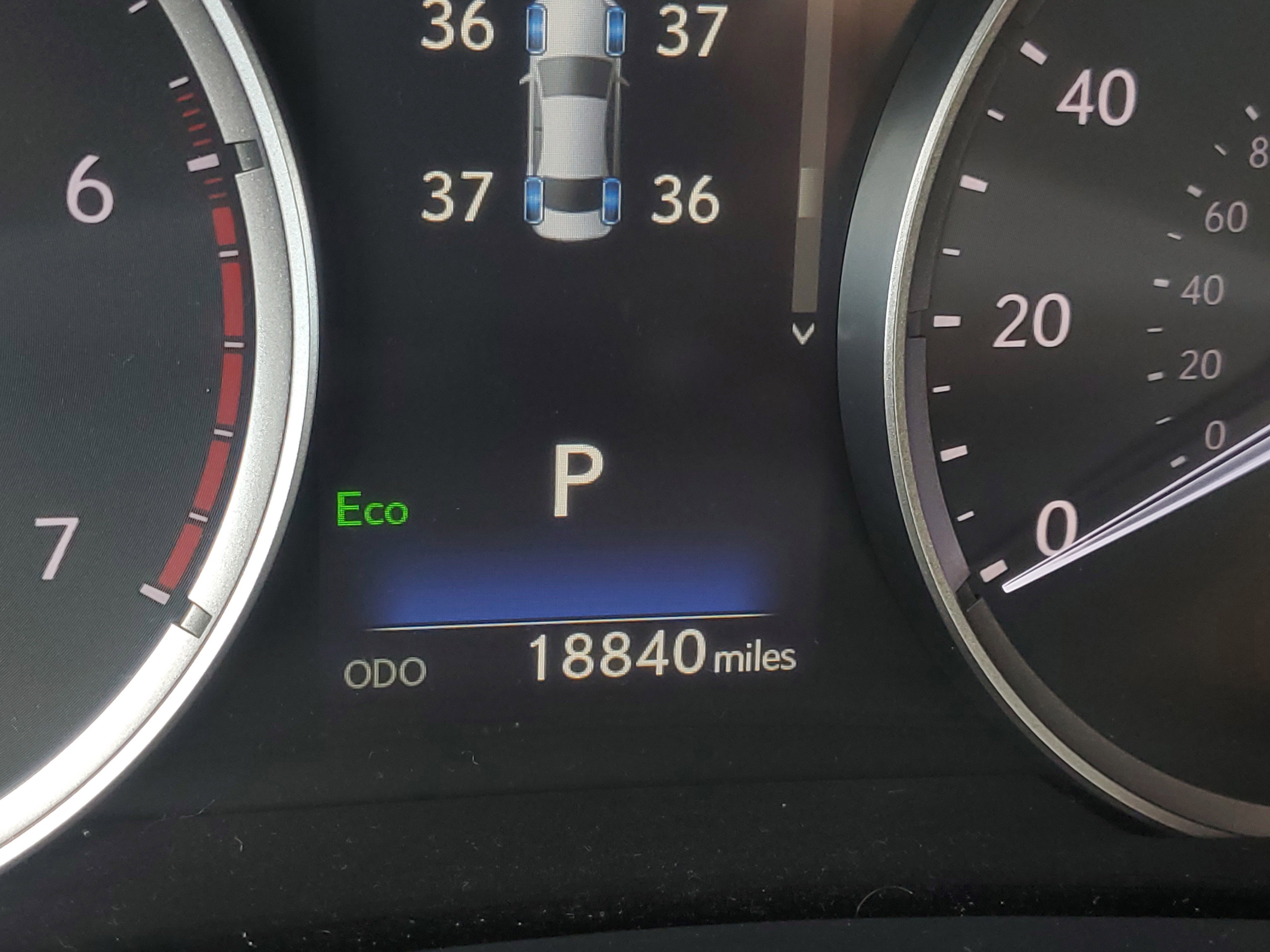2022 Lexus IS 300 photo 7