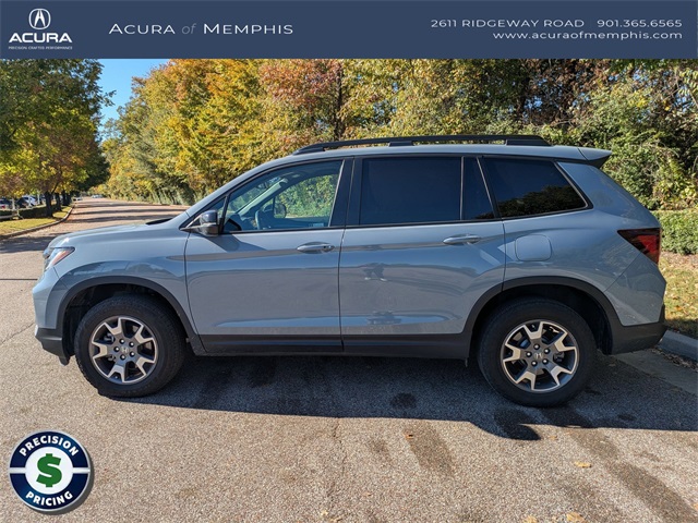 2023 Honda Passport TrailSport photo 2