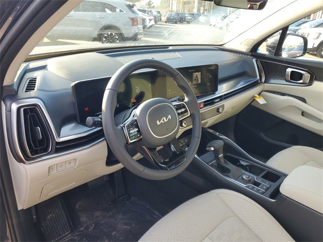 2025 Kia Sorento EX photo 8