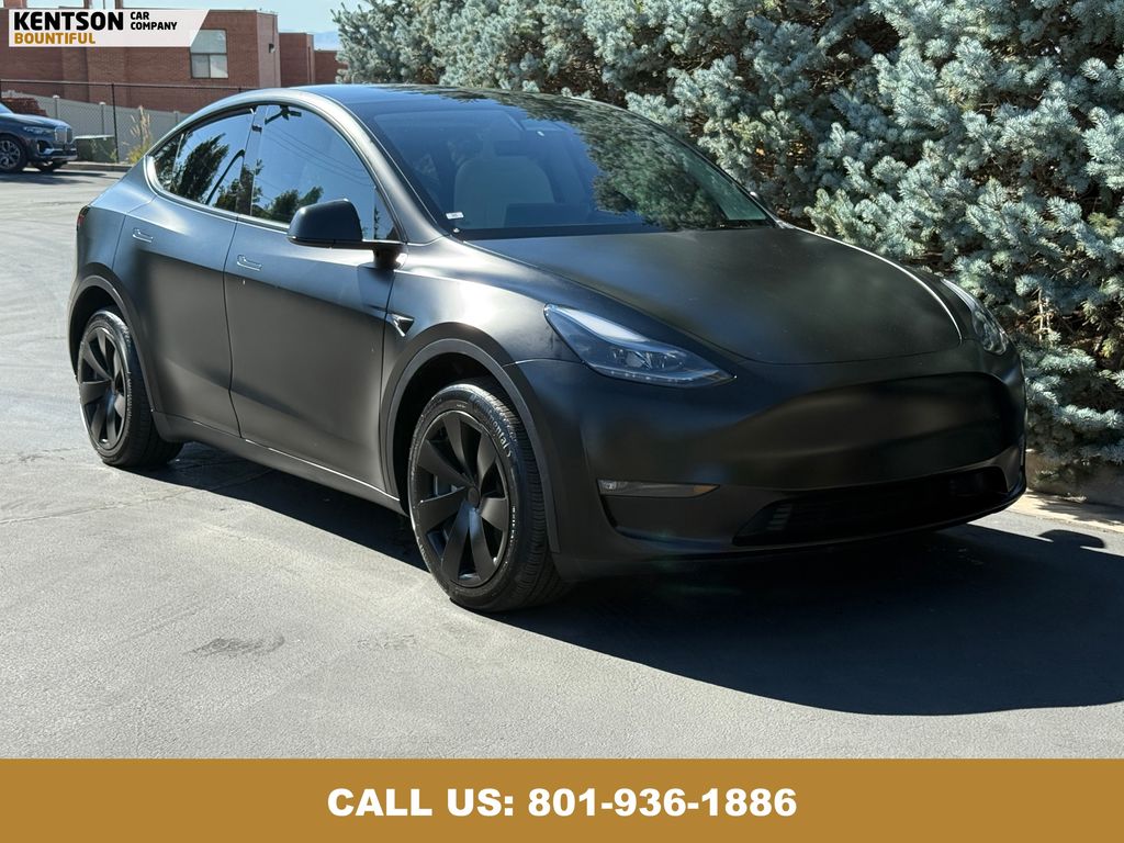 2023 Tesla Model Y Long Range photo 11