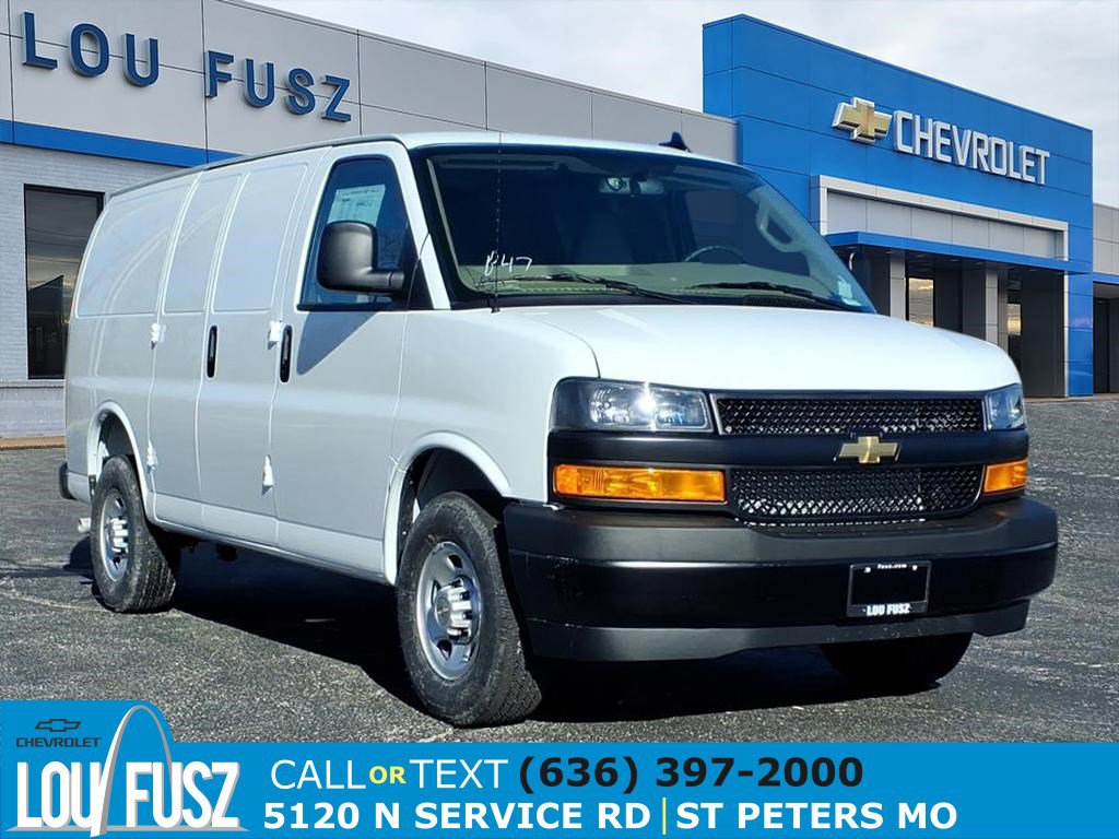2025 Chevrolet Express Cargo Work Van's photo