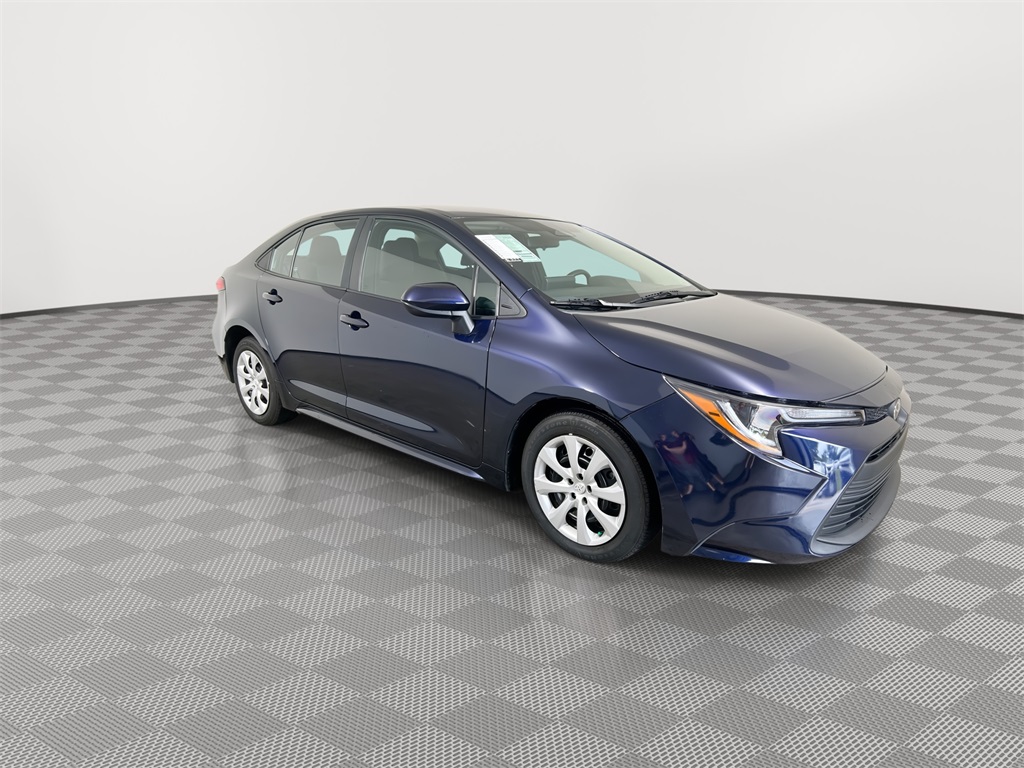 Used 2024 Toyota Corolla LE with VIN 5YFB4MDE2RP144064 for sale in Greenacres, FL