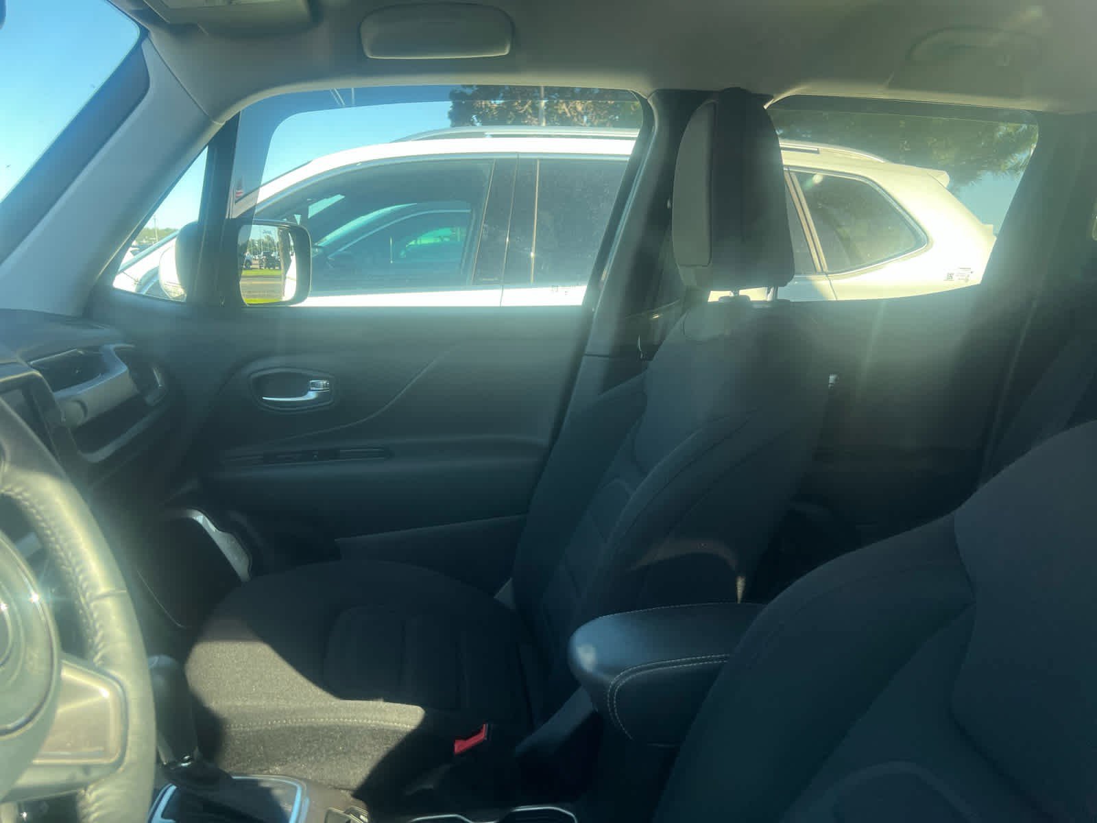 2022 Jeep Renegade Latitude photo 3
