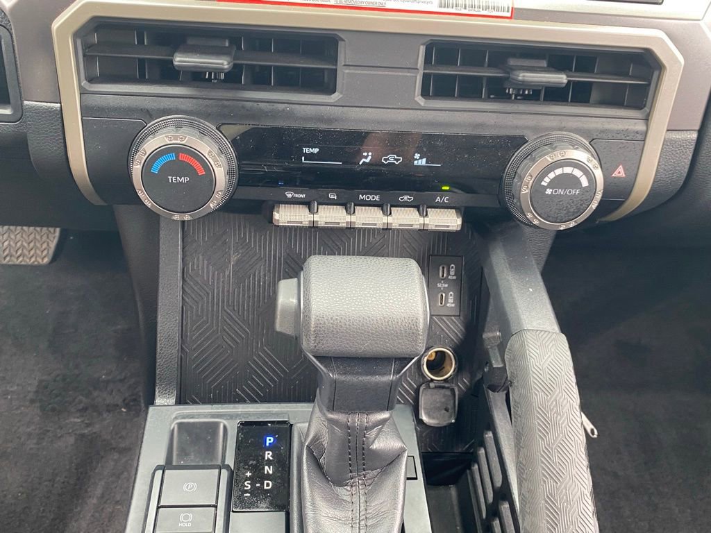 2024 Toyota Tacoma SR5 photo 15