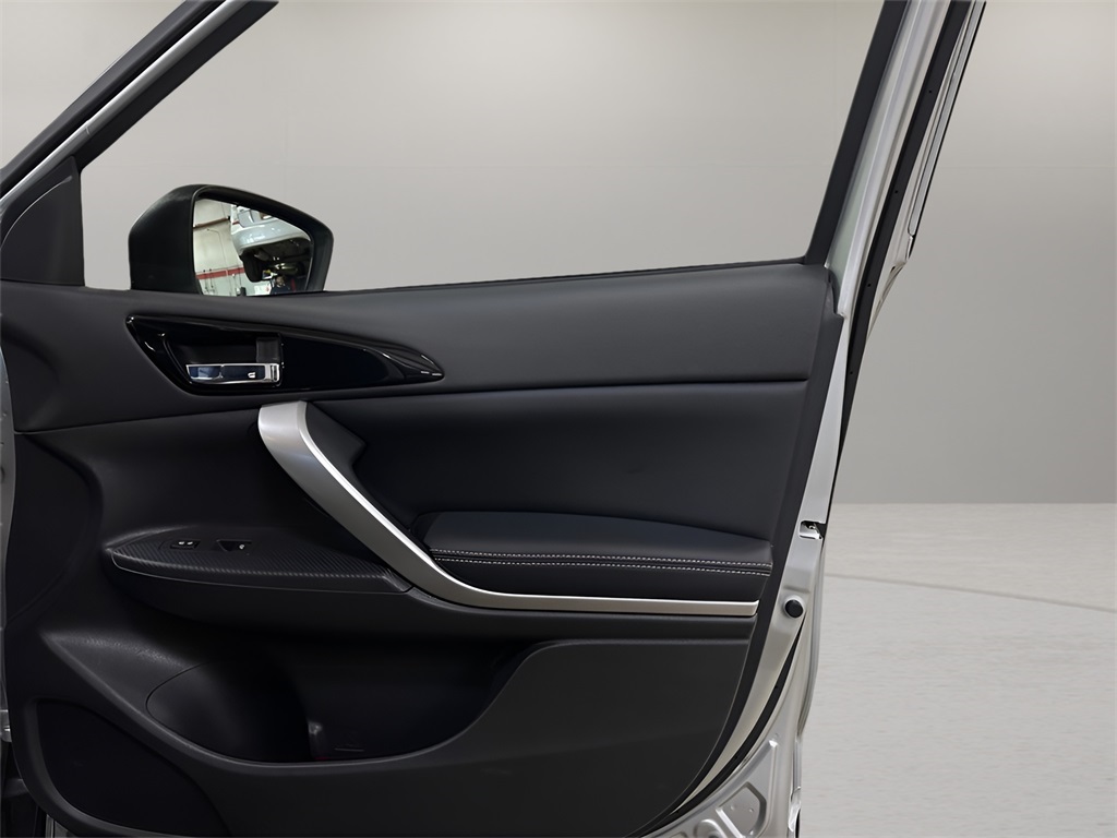 2025 Mitsubishi Eclipse Cross SEL photo 27