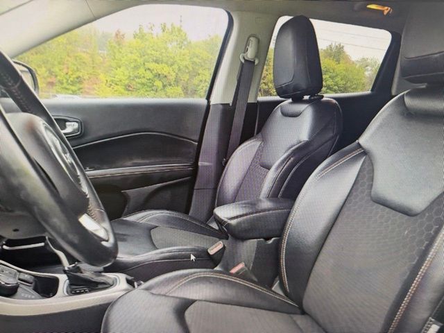 2019 Jeep Compass Latitude photo 3