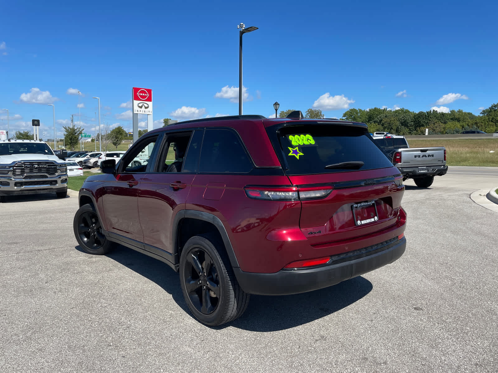 2023 Jeep Grand Cherokee Altitude photo 7