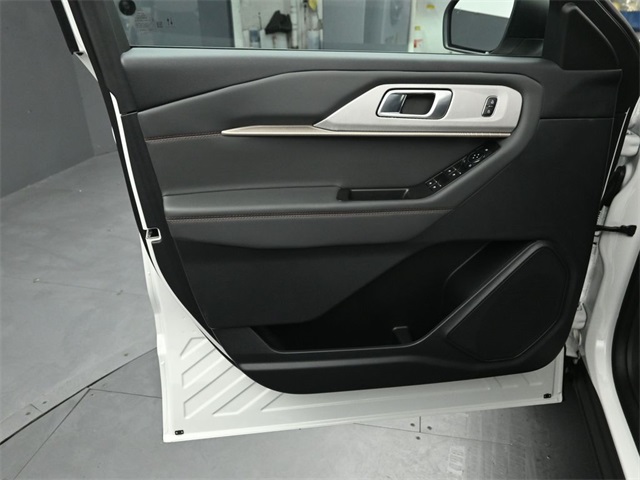 2025 FORD EXPLORER - Image 21