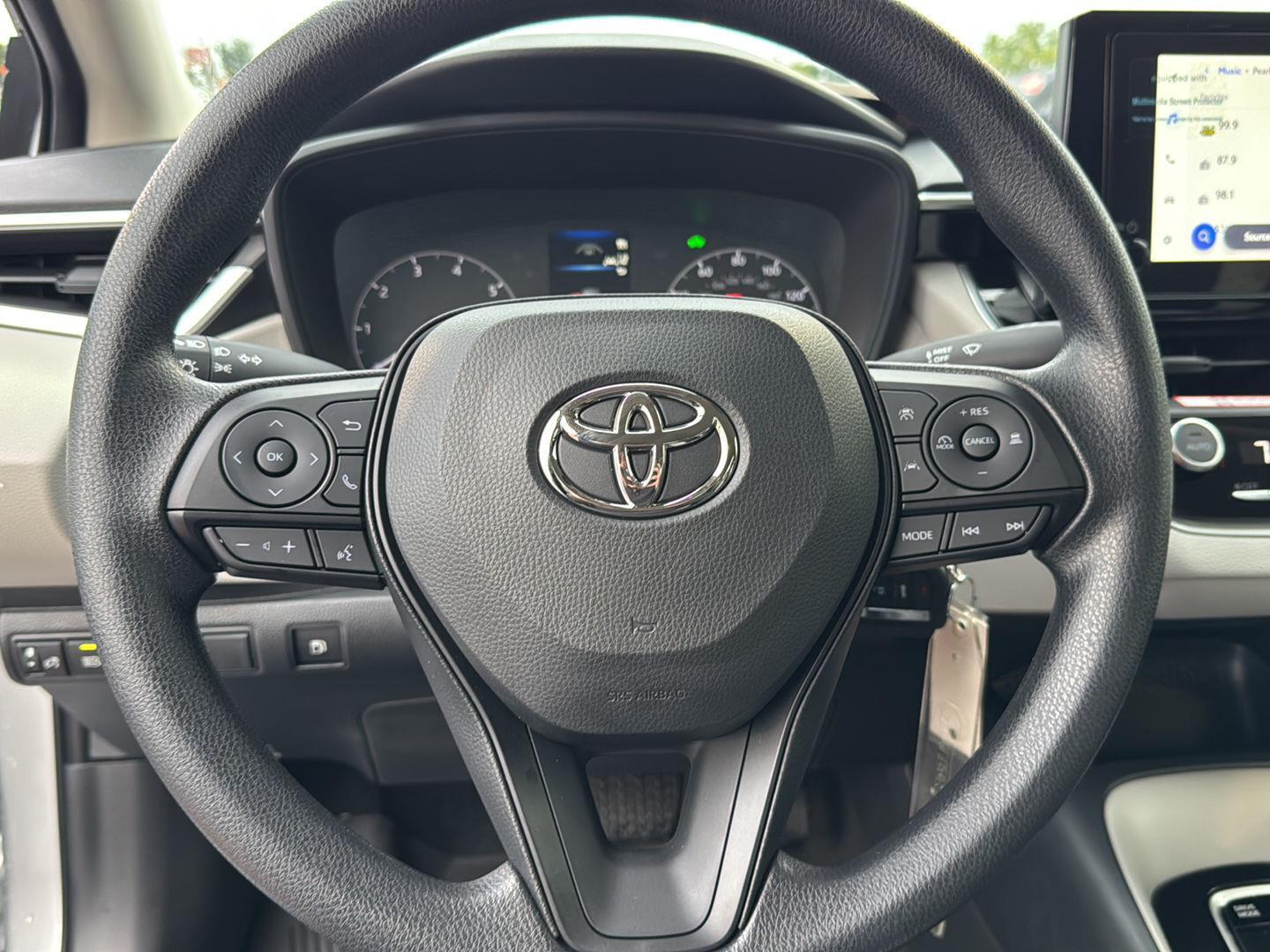 2025 Toyota Corolla Hybrid LE photo 17