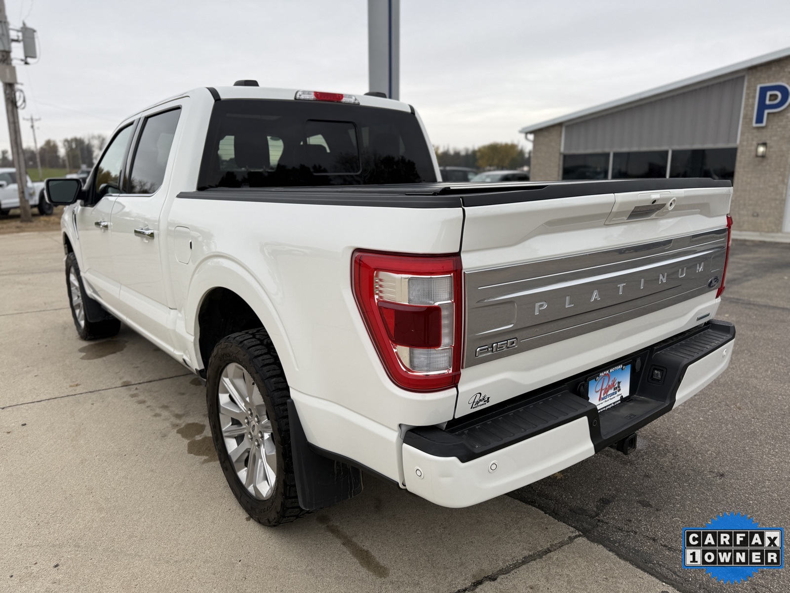 2023 Ford F-150 Platinum photo 4
