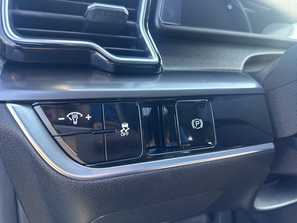 2025 Kia Sportage EX photo 6