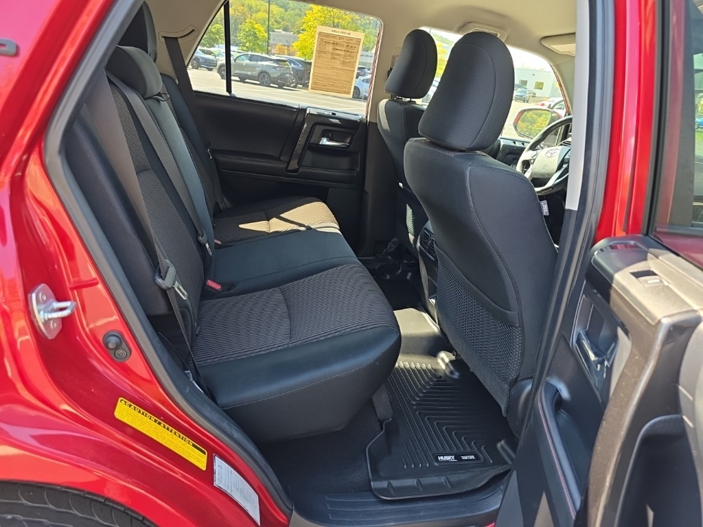 2020 Toyota 4Runner TRD Off-Road Premium photo 6