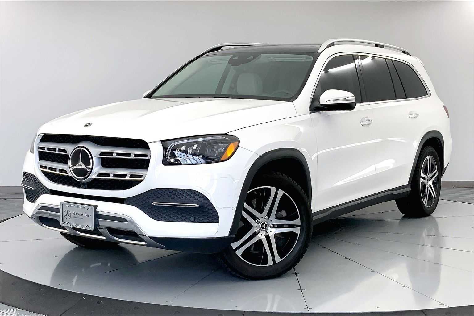 2022 Mercedes-Benz GLS GLS450's photo