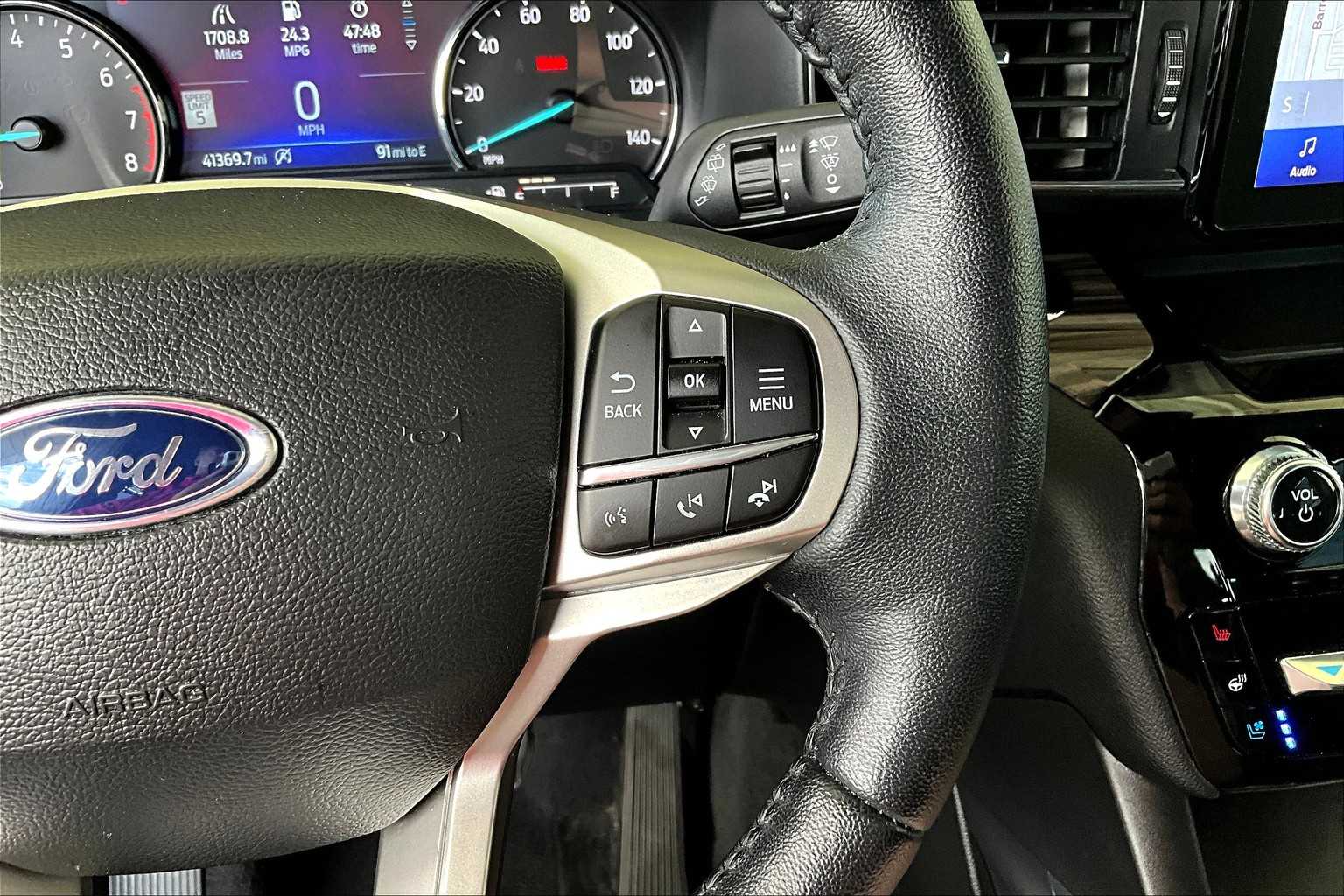 2024 Ford Explorer Limited photo 23