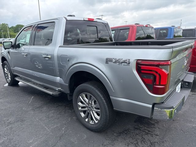 2025 Ford F-150 Lariat photo 10