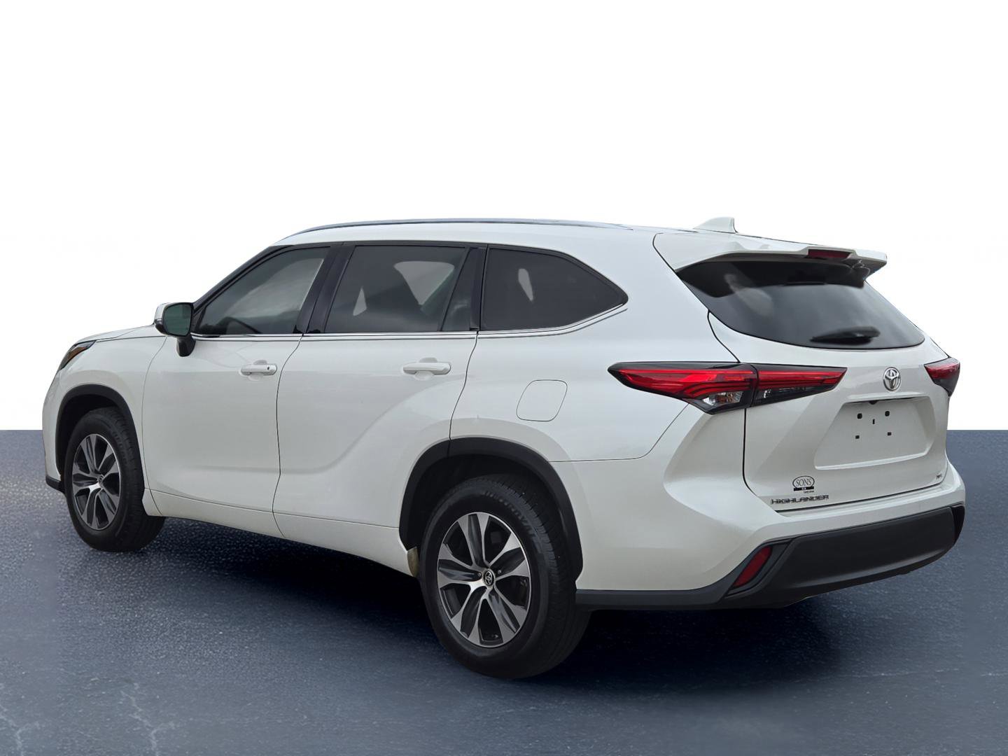 2021 Toyota Highlander XLE photo 11
