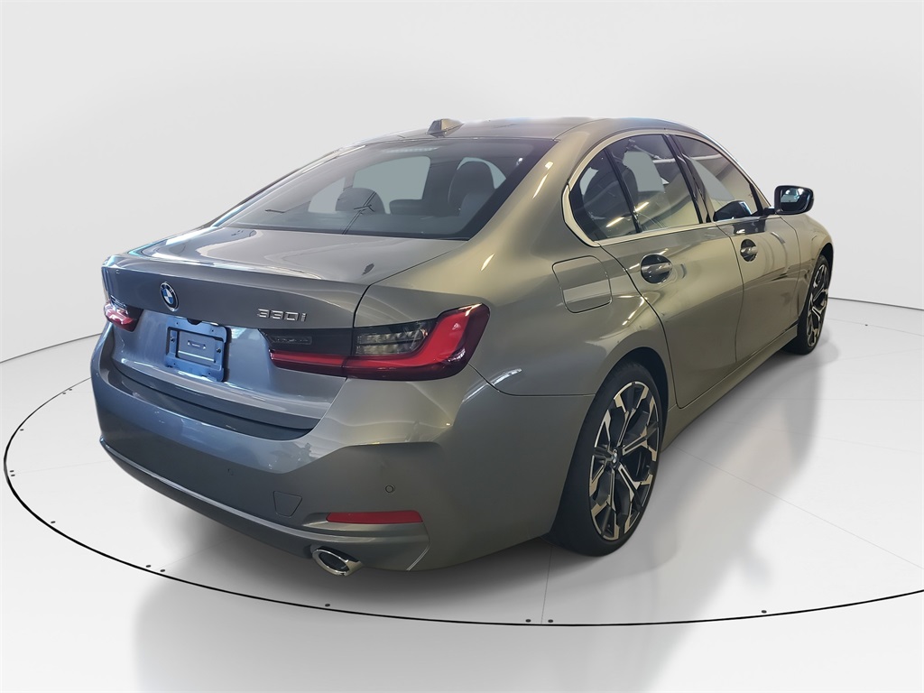 2026 Bmw 330i photo 3