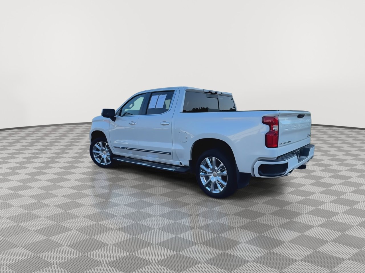 2024 Chevrolet Silverado 1500 High Country photo 6